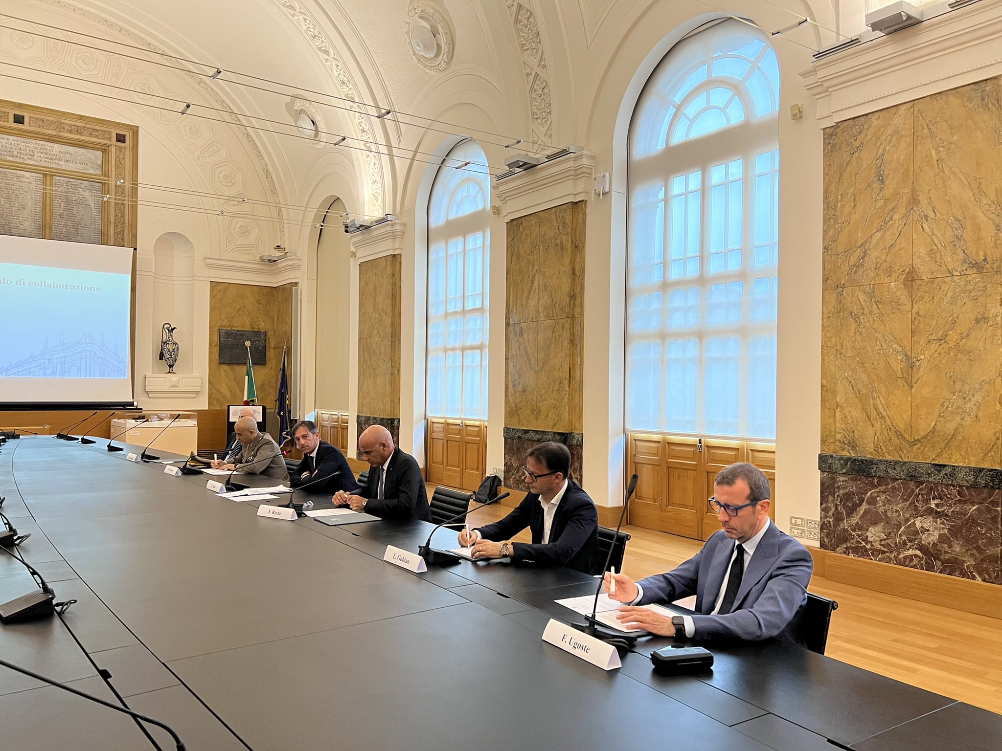Firma accordo innovazione